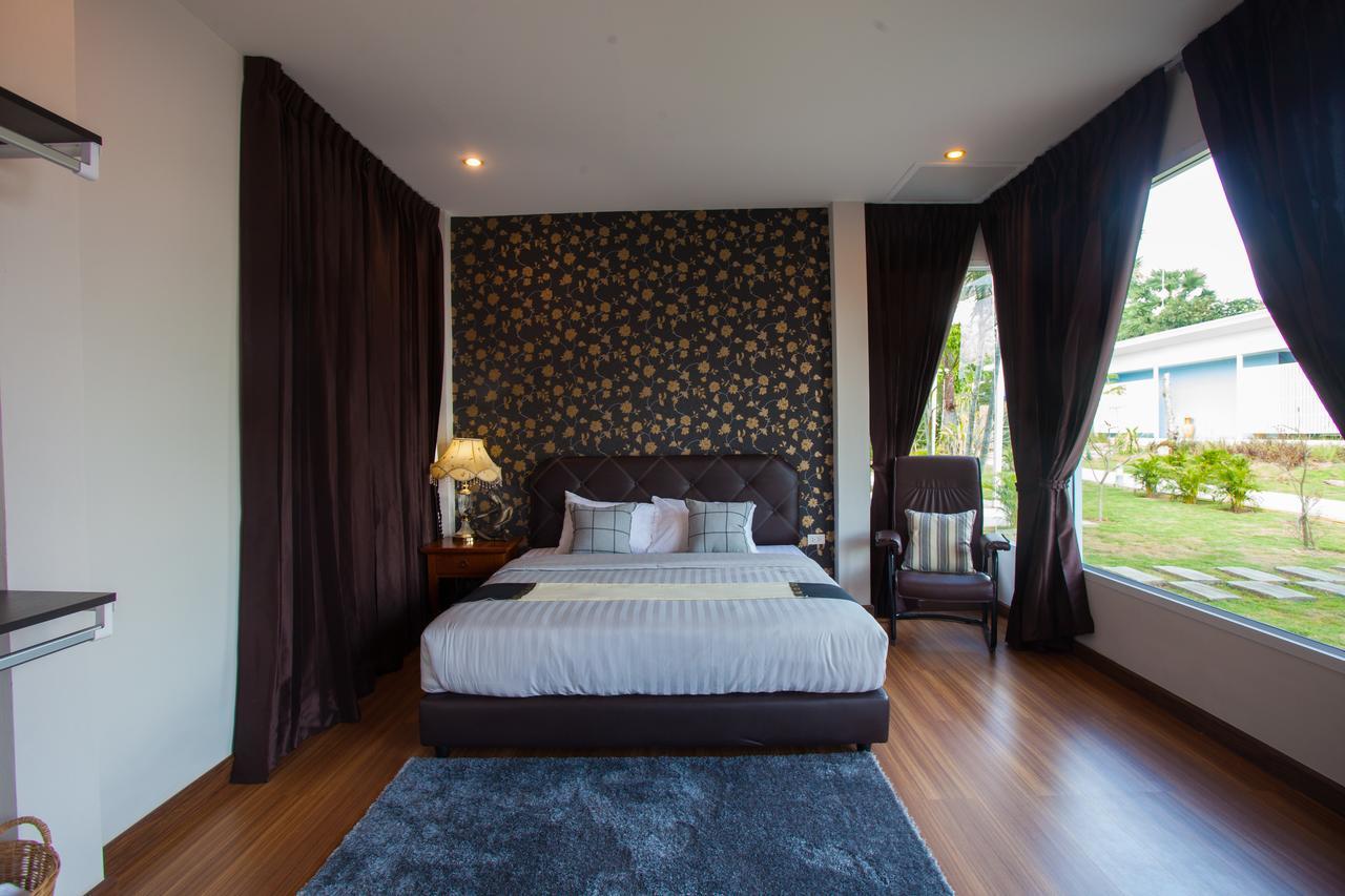 Bluemoon Riverside Phibun Mangsahan Exterior foto