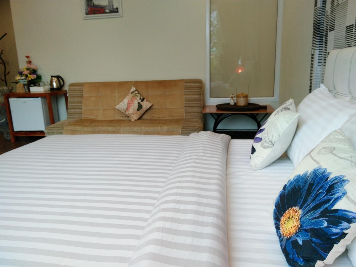 Bluemoon Riverside Phibun Mangsahan Exterior foto