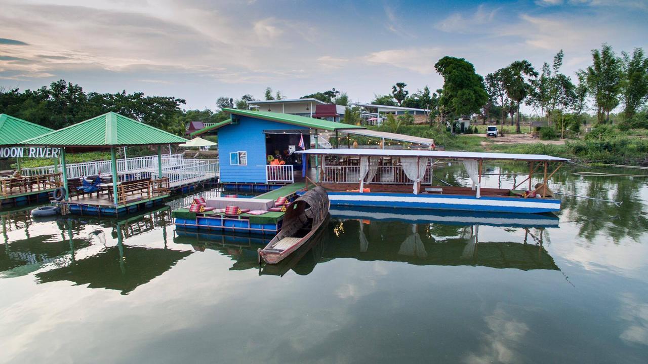 Bluemoon Riverside Phibun Mangsahan Exterior foto